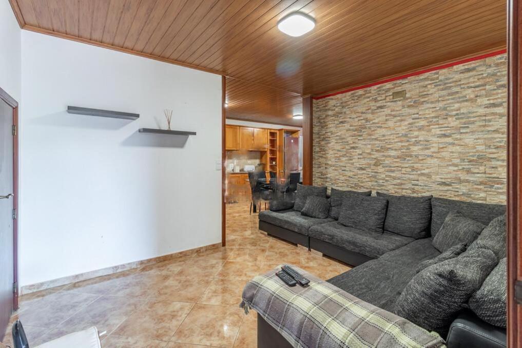 Casa Central - Peceful Mountain Retreat In Calheta Ribeira do Raposo Exterior photo