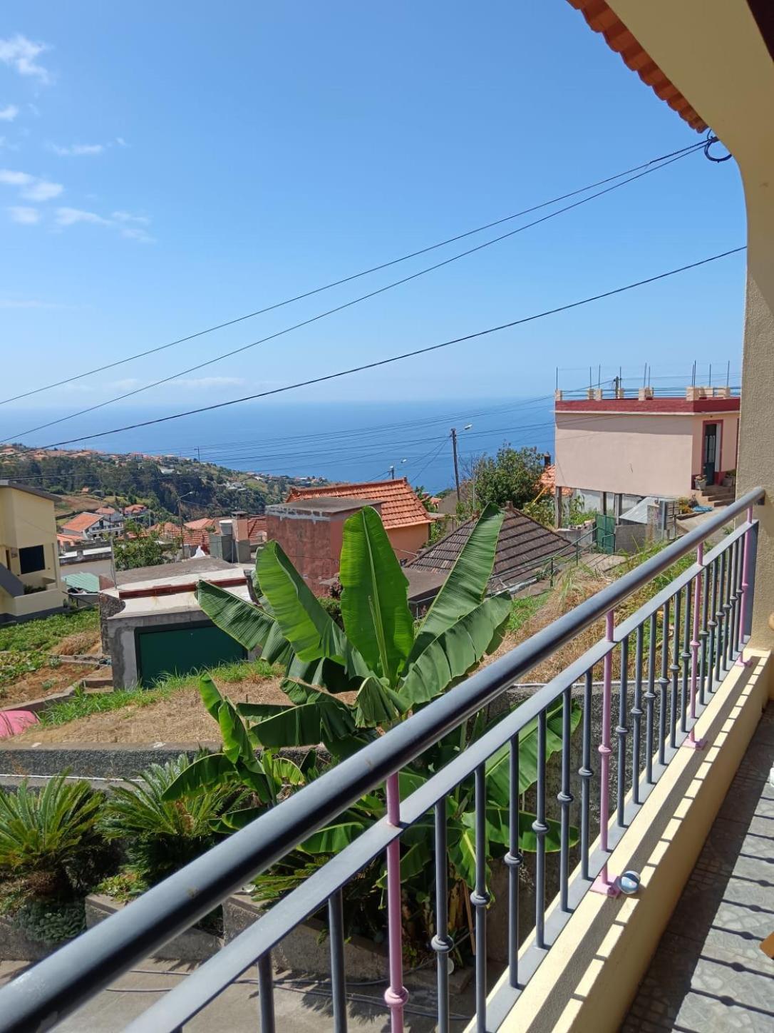 Casa Central - Peceful Mountain Retreat In Calheta Ribeira do Raposo Exterior photo